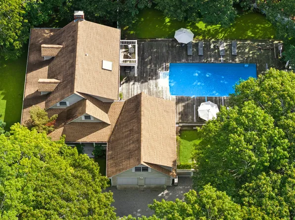 38 Ridge Rd, East Hampton, NY 11937