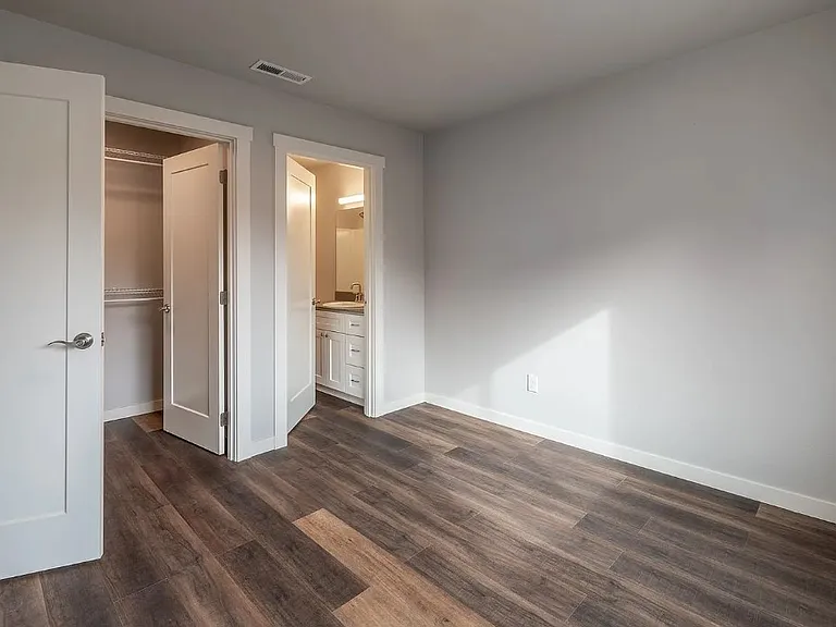 14th Street Townhomes — Photo 14