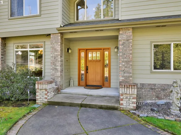 5125 Solar Heights Dr, Eugene, OR 97405