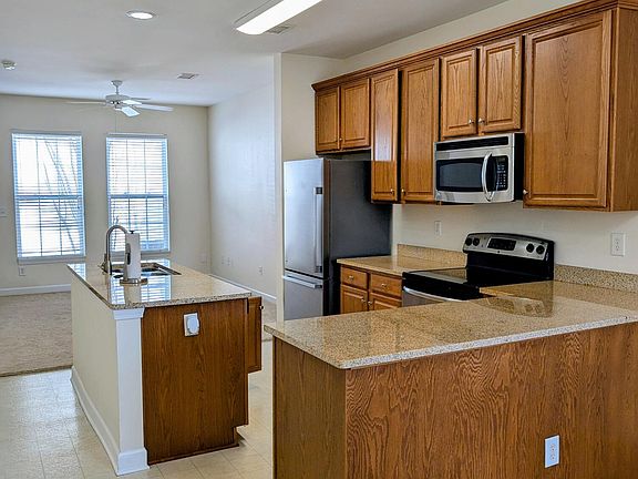 4th image of 7620 High Market St Unit 2