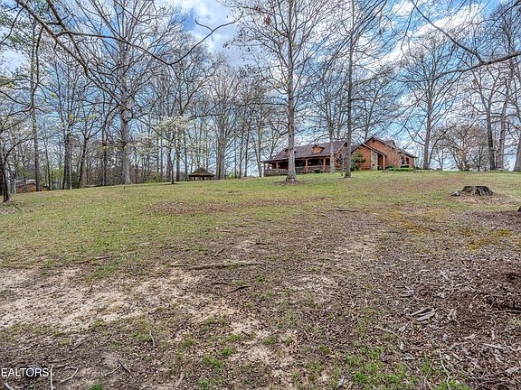 3rd image of 2473 Old Newport Hwy