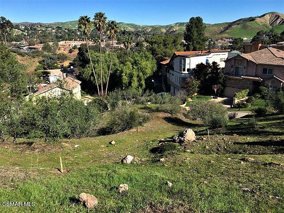 3rd image of 4815 Canyon Way