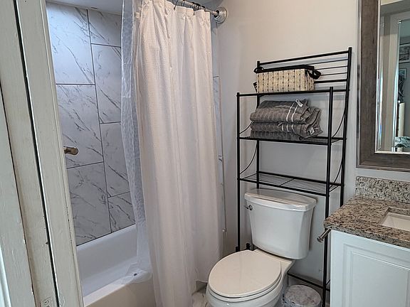 3rd image of 4151 Wycliff Ave APT 102