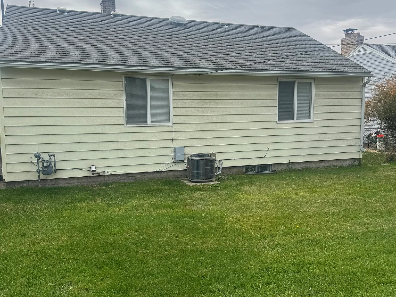 2 bed, 840 sqft, $1,400 — Photo 2