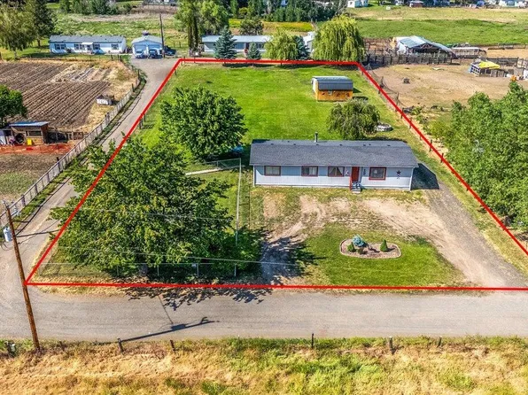 12401 Meadowbrook Rd, Yakima, WA 98903