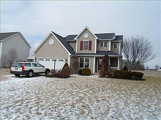 2nd image of 703 Buckeye Ln