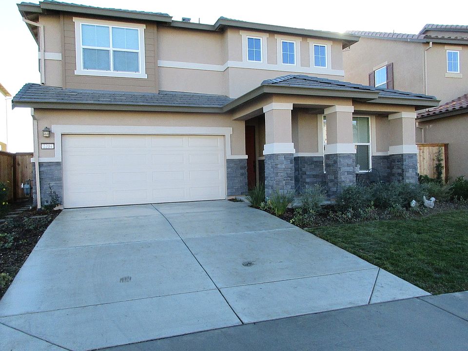 1st image of 2204 Castle Pines Way