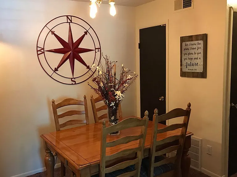 Sagebrush Cheyenne Apartments — Photo 6