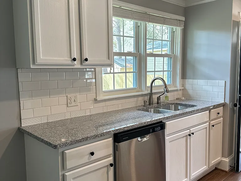 406 Kirkland Dr — Photo 12
