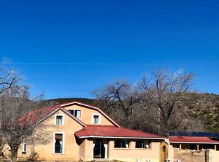 965 White Oaks Rd, White Oaks, NM 88301