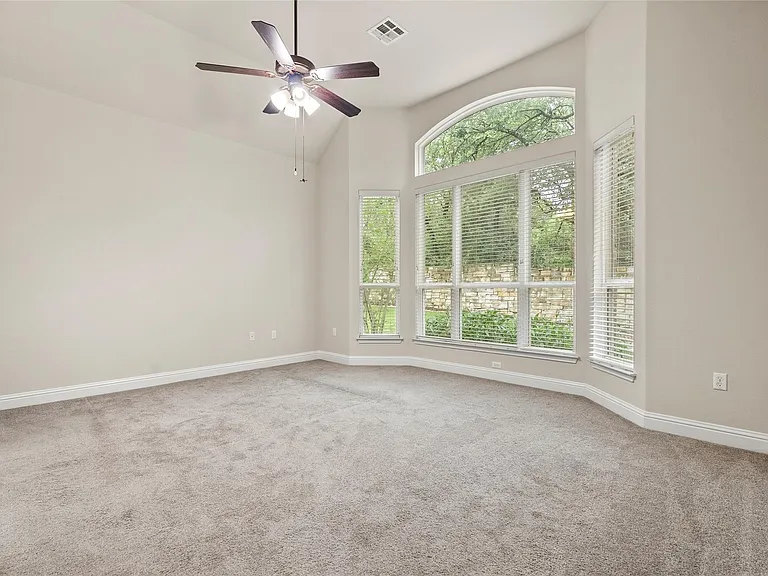 11704 Quintana Cv — Photo 4