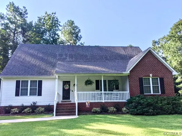9760 Robin Ct, Disputanta, VA 23842