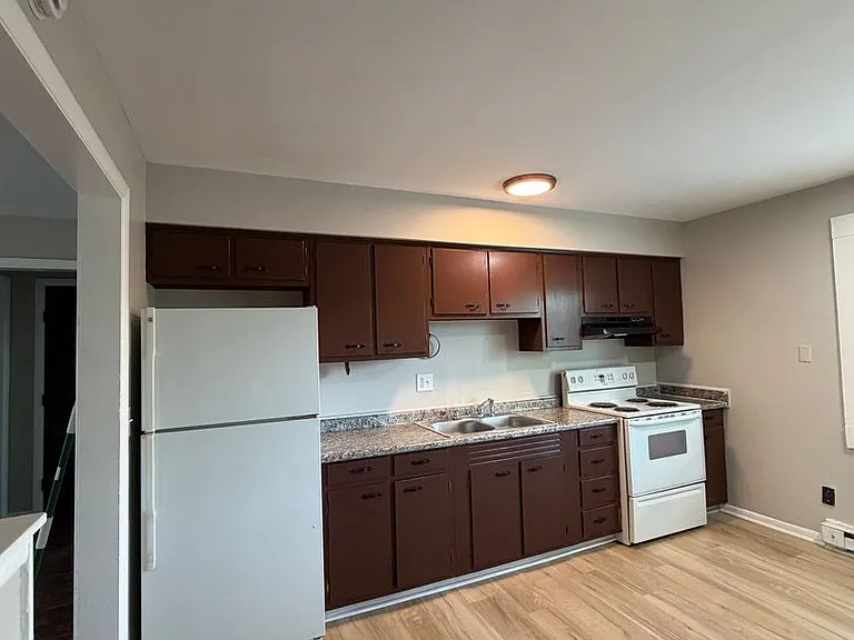 6111 Laurel Hall Dr — Photo 30