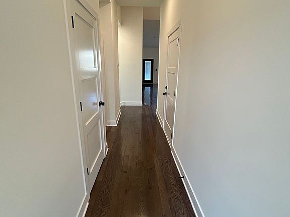 2nd image of 108-110 Oakwood Ct