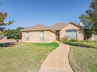 10100 Segovia Dr, Waco, TX 76708