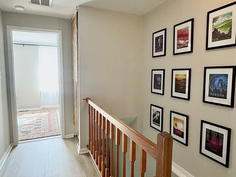 7713 Crown Crest Ct — Photo 24