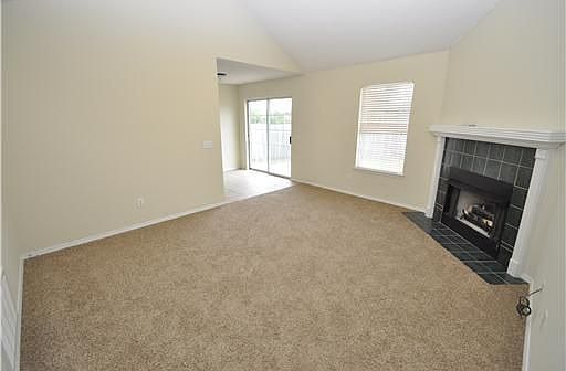 4th image of 1159 S Camillia Ln