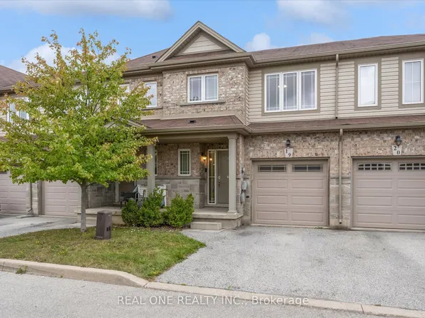 70 Highgate Dr #19, Hamilton, ON L8J 0E8