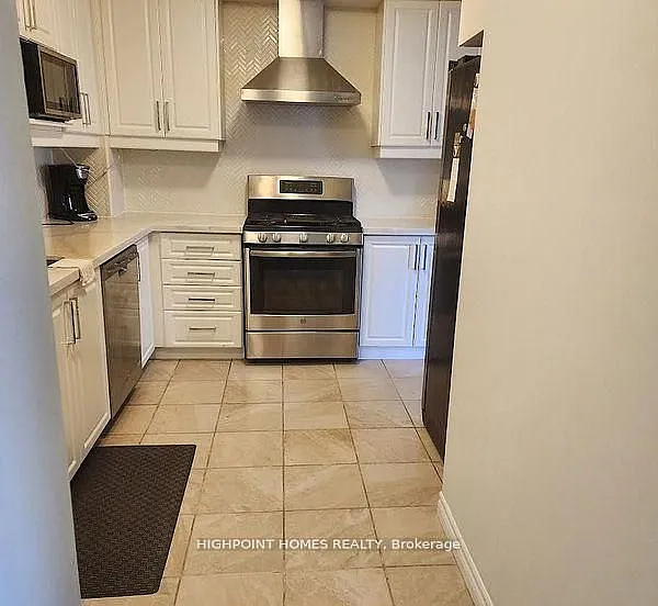 4 bed, $3,500 — Photo 2