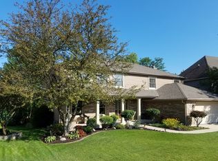 65 N Forestview Ln, Aurora, IL 60502