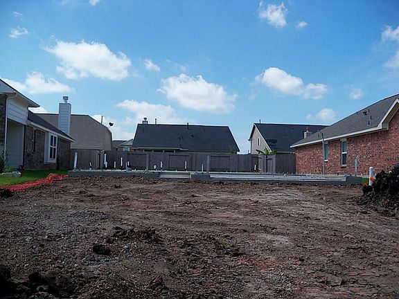 4th image of 18227 Surrey Lake Ln