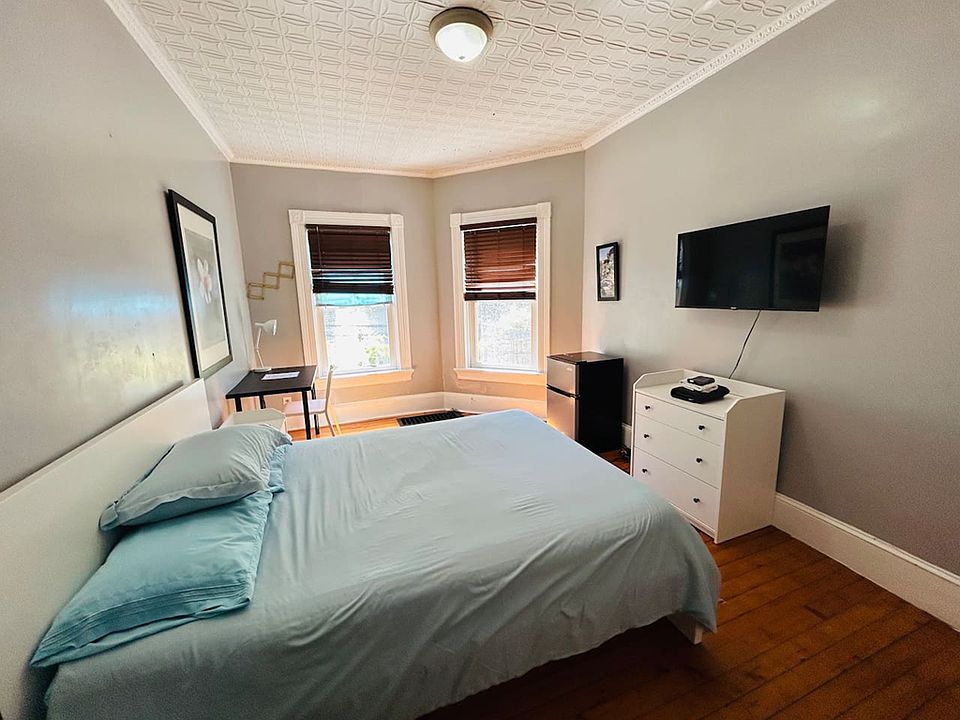 1st image of 22 Ringgold St #14