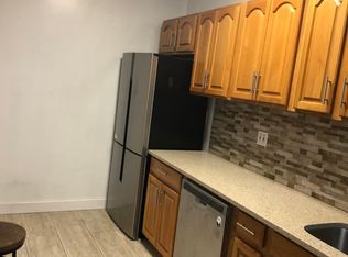2156 36th St, Astoria, NY 11105