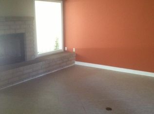 1745 Tollhouse Ln, Clovis, CA 93611