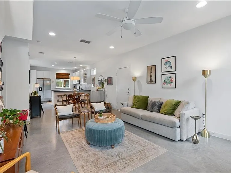 801 N Bluff Dr #18 — Photo 12