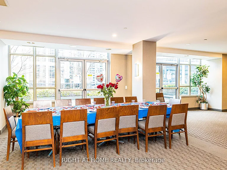 4978 Yonge St #2105 — Photo 16