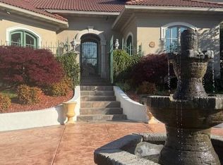 4230 Greenbriar Dr, Nixa, MO 65714