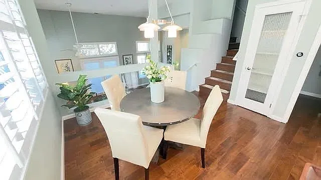3 bed, 2.5 bath, 1536 sqft, $1,700 — Photo 2