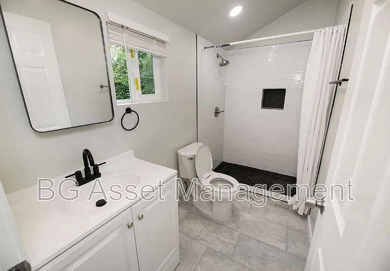 2803 Sabral Cir #A — Photo 12
