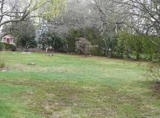 33 Lawton Ave, Westerly, RI 02891