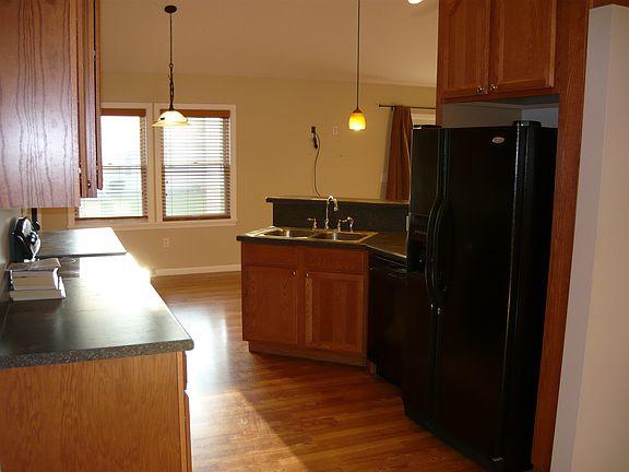 4th image of 349 Melody Ln