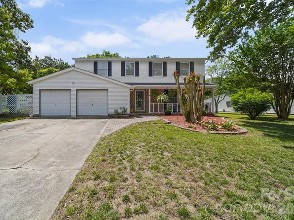 7131 Wannamaker Ln, Charlotte, NC 28226