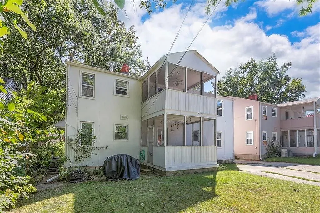 Building Photo - 7524 Baltimore Ave