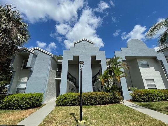 2nd image of 530 SW 113th Way #530