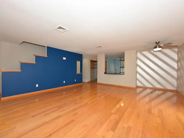 4525 W Westchester Sq #4525, West Milwaukee, WI 53214