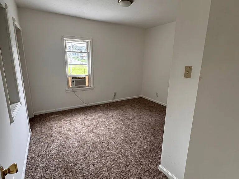 503 Hamilton Ave — Photo 9