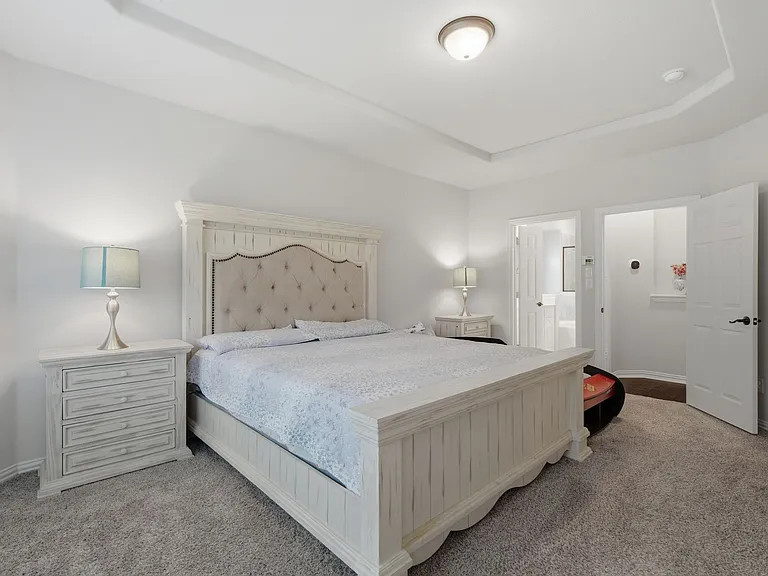 1216 Bayonet St — Photo 16