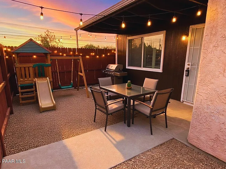 2625 N Alvernon Way — Photo 12