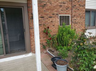 43270 Mound Rd APT 302, Sterling Heights, MI 48314
