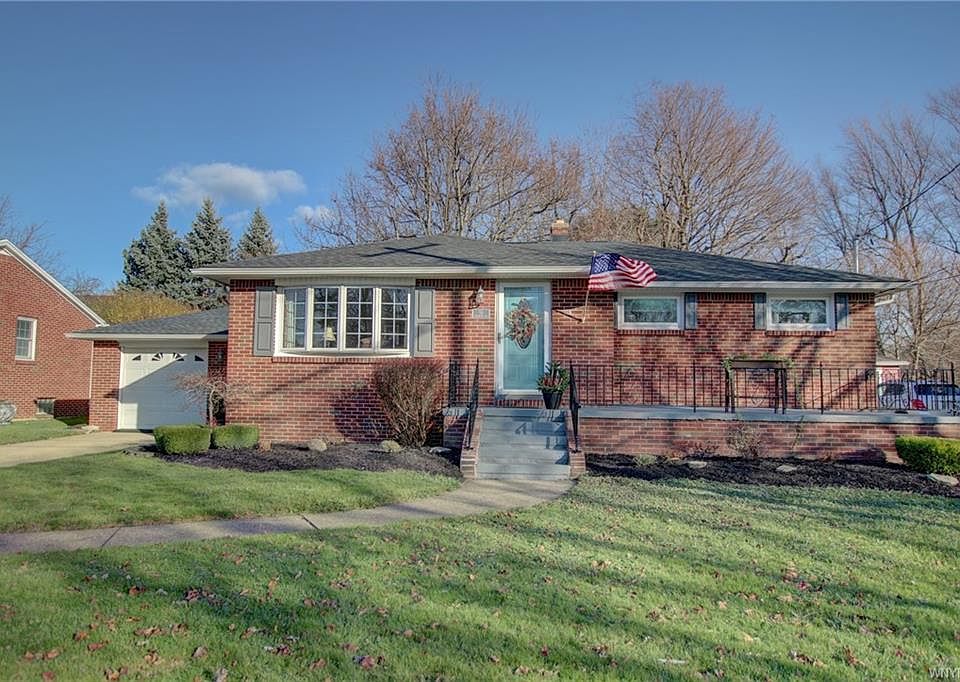 1st image of 51 Eastwood Dr