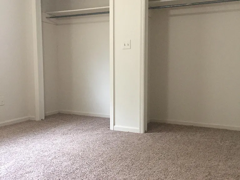 105 Princess Ln #B — Photo 12