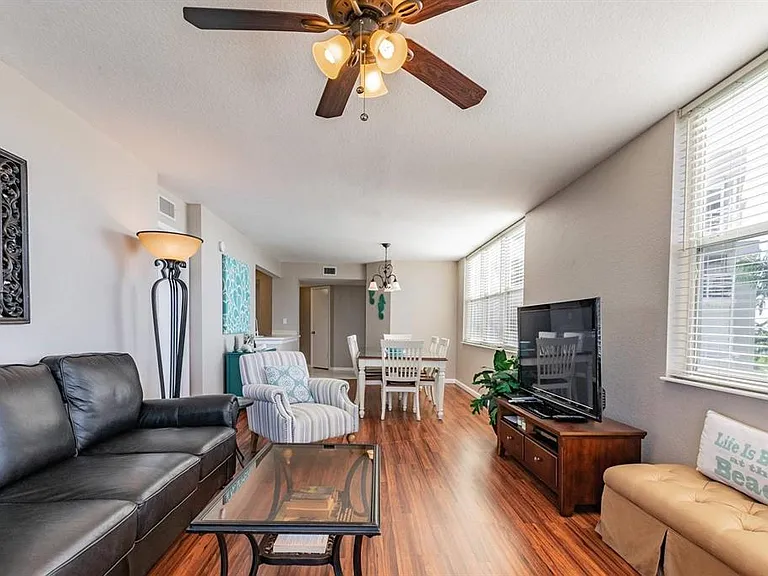 6081 Bahia Del Mar Cir #349 — Photo 7