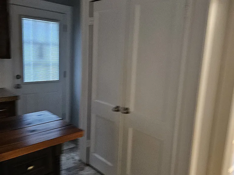 321 Jefferson St — Photo 5