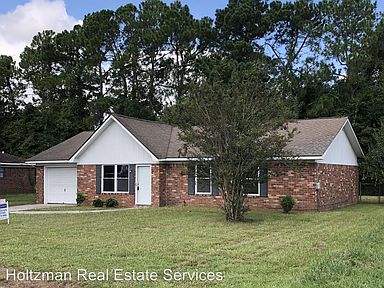 111 Hancock St Hinesville Ga 31313 Zillow