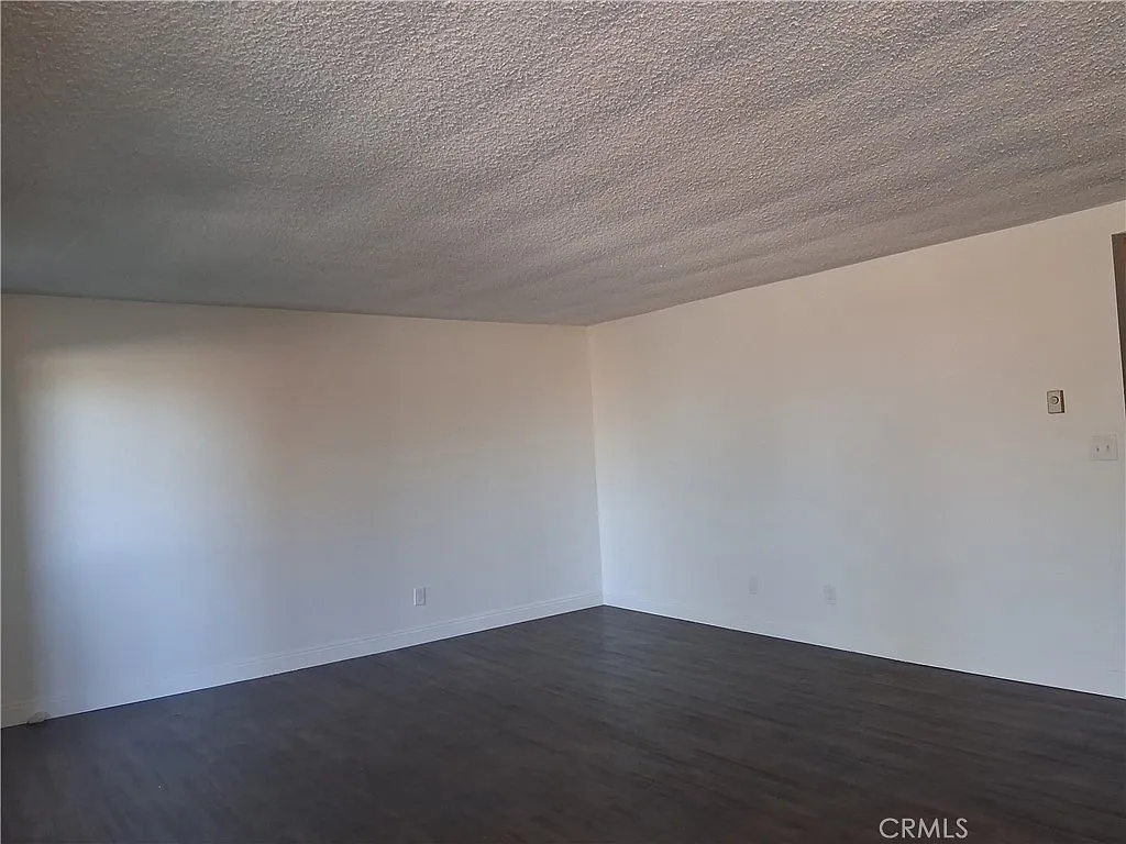 2 bed, 1100 sqft, $2,800 — Photo 3