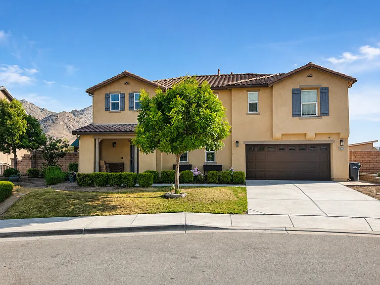 20609 Pronghorn Ct — Photo 2
